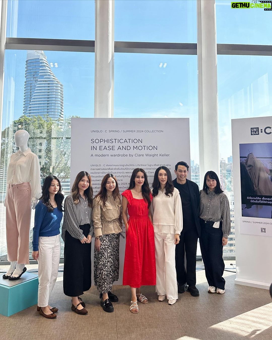 Anne Thongprasom Instagram - ยูนิโคล่ จับมือ Clare Waight Keller รังสรรค์คอลเลคชัน UNIQLO : C ประจำฤดูใบไม้ผลิและฤดูร้อน 2024 ผ่านเสื้อผ้าโมเดิร์นที่แฝงความประณีตอย่างมีระดับรับซัมเมอร์ ช้อปได้แล้ววันนี้ และจะมีสินค้าใหม่สำหรับไอเทมฤดูร้อนจะวางจำหน่ายในวันที่ 15 มีนาคม 2567 ที่ร้านยูนิโคล่และออนไลน์สโตร์ #UniqloC #UniqloThailand #clarewaightkeller #Uniqlo