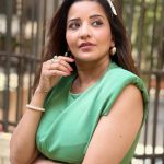 Antara Biswas Instagram - 🌿☘️🍀🌴🌳🌱🎄🪴🍃🌵💚💚💚💚💚 #monday #love #green 📸: @deepakpathak663