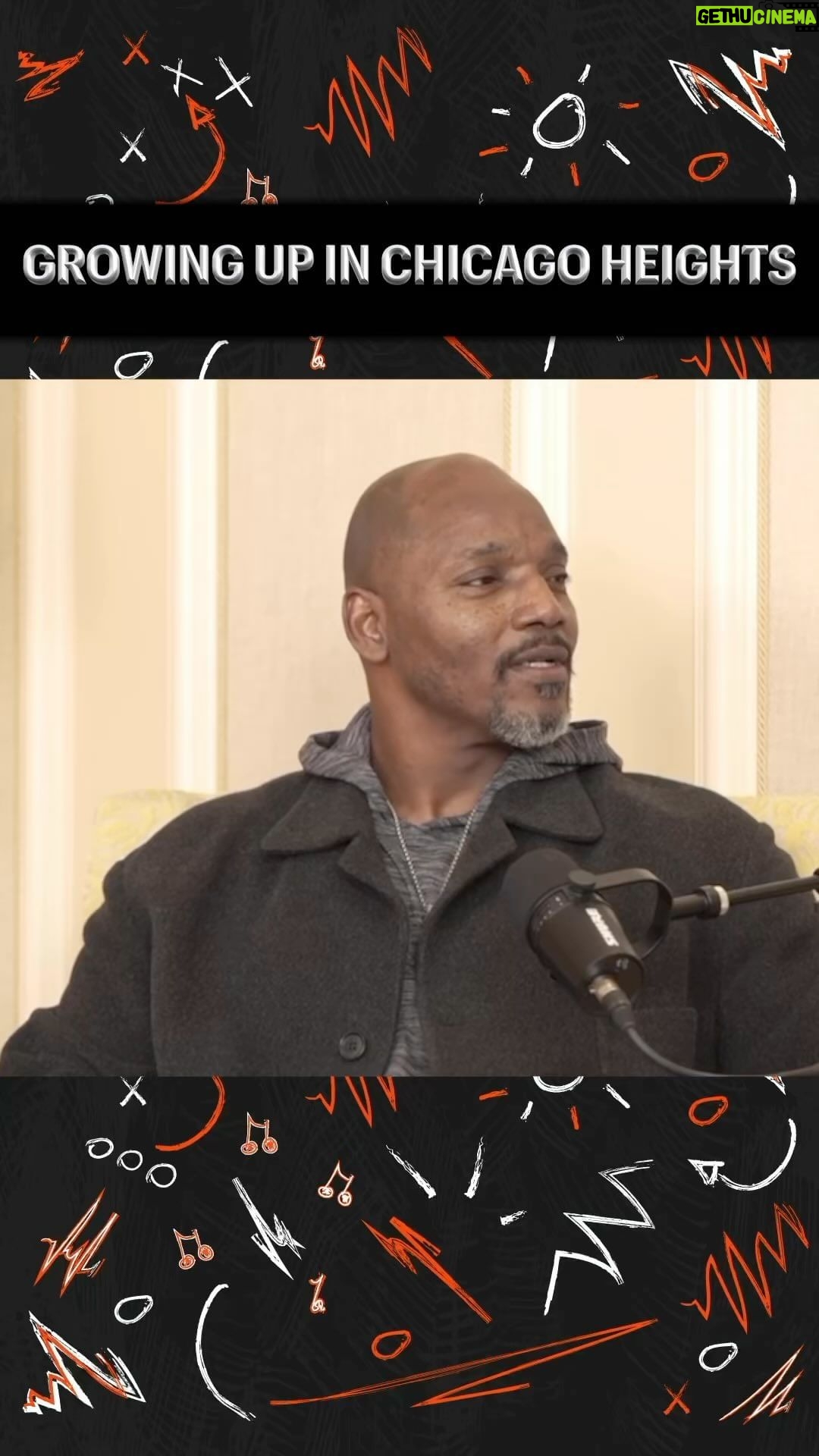 Anthony 'Spice' Adams Instagram - I got a chance to have a conversation with my big brother!! NFL Hall of Famer @samson97!! As y’all can see, I’m not the only one that can root for 2 teams!! Check out the full episode TOMORROW on my YouTube page! YouTube.com/spiceadams #OffDaGrid