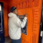 Anthony 'Spice' Adams Instagram - Had a great time at the @Discover Locker Room during FOX Big Noon Kickoff!!! Thanks for coming out. #WeAre 🦁 #DISCOVERB1G #Ad Penn State University