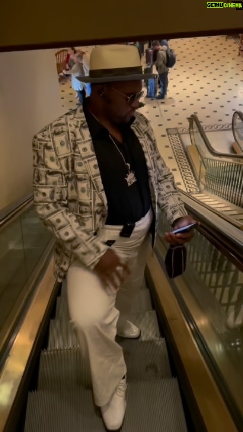 Anthony 'Spice' Adams Instagram - Vegas. What Dey hittin foe? Las Vegas, Nevada