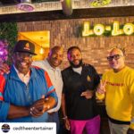 Anthony Anderson Instagram - 👀👀 got something biggg cookin’ up @loloschickenandwaffles REPOST • @cedtheentertainer @loloschickenandwaffles Rolled out the red carpet… followed by fried catfish, fried chicken, rotisserie chicken, wings, macaroni and cheese, yams, greens, corn muffins, peach cobbler egg rolls, red velvet cake, banana pudding, Kool Aid and if you can believe it… even more!! Some of this delicious feast fit for a King featured our @acbarbeque signature rubs… but you’ll have to stay tuned to find out!! 🤫🤔 @acbarbeque X @loloschickenandwaffles 🔥🔥🔥 @loloschickenandwaffles : A meeting of the minds🧠 took place last night in #OldtownScottsdale at #loloschickenandwaffles 📌y'all stay tuned...
