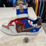 Anthony Anderson Instagram - When you’re home watching the home team! Thank you @sia_collective for making this shoe for me. Thank you @dodgers for winning a championship for me and the city! Let’s do it again! Thank you @mookiebetts for those home runs last night!thank you @joelmchale for nothing, love you brother! LETS GO DODGERS! #justakidfromcompton #huskyandhandsome #bigzaddy #acbarbeque Dodgers Stadium