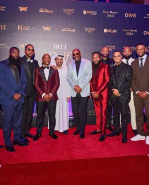 Anthony Anderson Instagram - When the squad gets together to do BIG things! Abu Dhabi nights! @terrencej @rashadbilal @cthagod @troymillings @oweis.zahran @brice_butler @iamsteveharveytv @jumeirahsaadiyat #justakidfromcompton #huskyandhandsome #timespentexceptionally #meltgolfclassic2023 #inAbuDhabi #acbarbeque