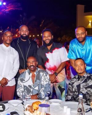 Anthony Anderson Instagram - When the squad gets together to do BIG things! Abu Dhabi nights! @terrencej @rashadbilal @cthagod @troymillings @oweis.zahran @brice_butler @iamsteveharveytv @jumeirahsaadiyat #justakidfromcompton #huskyandhandsome #timespentexceptionally #meltgolfclassic2023 #inAbuDhabi #acbarbeque