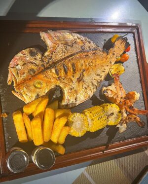 Anthony Anderson Instagram - I just spent an unforgettable week at @waldorfdubai, there’s nothing quite like uninterrupted ocean views, I can't stop smiling! This place is pure magic. The food was incredible and the staff made me feel like I was home. Can’t wait to return. #justakidfromcompton  #huskyandhandsome #acbarbeque #dubai