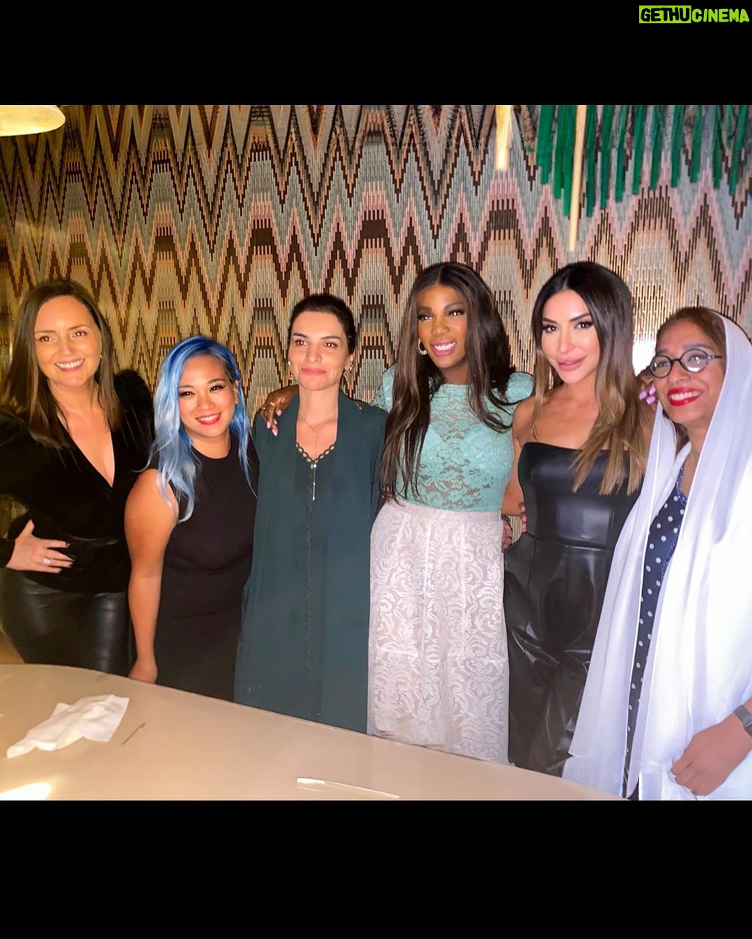 Anthony Anderson Instagram - 37x League Championships 🏆⚽️ 1x World Cup🥇 11x Emmy nominations 🎬 47x Marketing/PR awards 🚀 …in 1 room! Dinner hosted by @anthonyanderson is like having a front row seat to a comedy special! Epic night with legends and laughs! ✨ The Arts Club Dubai