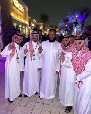 Anthony Anderson Instagram - In Saudi Arabia at The Misk Global Forum moderating and having a fireside chat! #justakidfromcompton #huskyandhandsome #bigzaddy #acbarbeque #saudiarabia