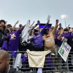 Anthony Anderson Instagram – What a weekend, DAWGS!!! Team #HuskyandHandsome met the Huskies. Thanks for the love and congrats on the W. 👏👏 Who else was feelin that #bigpenixenergy …🤣 Washington Husky Football