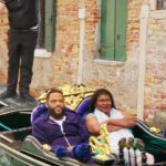 Anthony Anderson Instagram - Oh to be riding a gondola in Venice with Anthony Anderson and Mama Doris. 💞 Catch up on #Trippin’ with @anthonyanderson and @theofficialmamadoris now!