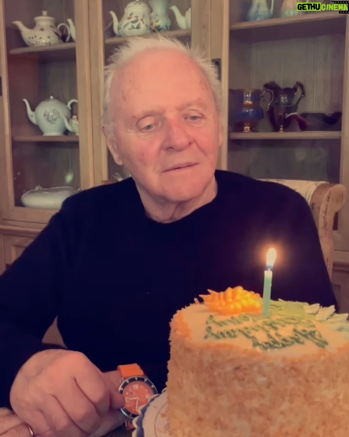 Anthony Hopkins Instagram - Happy Birthday World 🎉🎈🎉🎈🎉