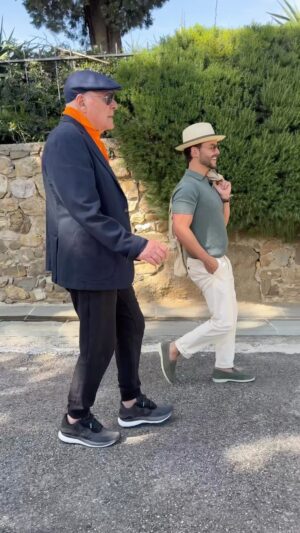 Anthony Hopkins Instagram - When the student becomes the master…
You go with it 🕺🏻🕺🏻
@jots_la #Siena #Italy