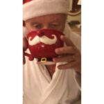 Anthony Hopkins Instagram - Happy Christmas to everyone 🎄 and a happy healthy holiday