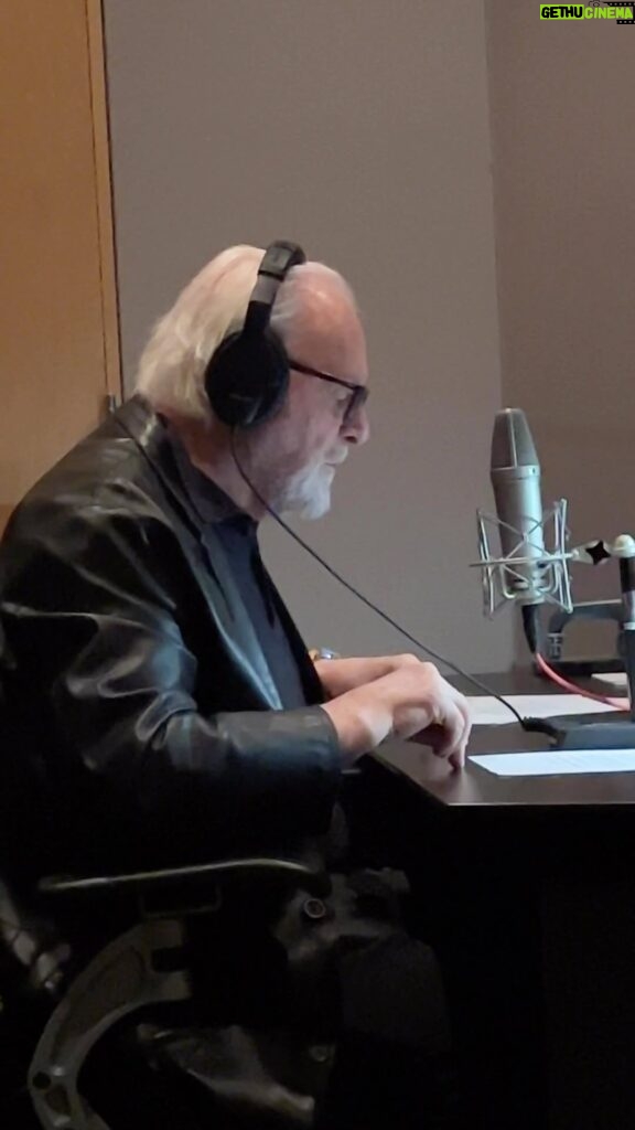 Anthony Hopkins Instagram - Bonjour. Behind the scenes recording audio of The Eternal Collection 1:1 edition NFT, that will be announced at @nftparis2023 To everyone attending, have an extraordinary time and be on the lookout, there’s a surprise waiting for you. @orangecometnft