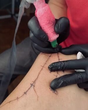 Anthony Padilla Instagram - thank you for the dose of macabre @drugacula

(paired with @duhovka.ink’s handpoke)