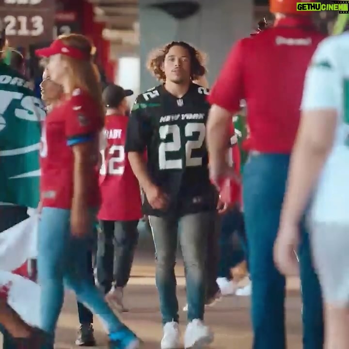 Anthony Ramos Instagram - Por La Cultura @jessyterrero 🎥 @elalfaeljefe 🎶 @lemon.andersen ✍🏽 @cinemagiants @nfl @elsnapnfl