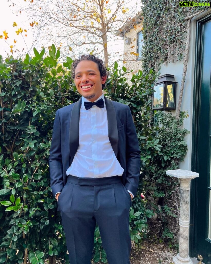 Anthony Ramos Instagram - Thank you @tommyhilfiger for lacing me up for this one #TommyFamily @criticschoice Los Angeles, California
