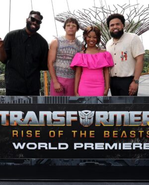 Anthony Ramos Instagram - SINGAPORE i love you

onto the next stop ✈️ 
@transformersmovie #RiseOfTheBeasts WORLD TOUR 🌎