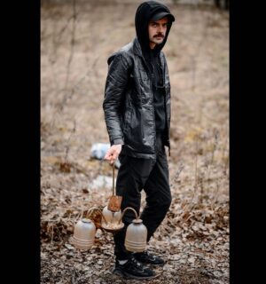 Anton Lapenko Instagram - НУЖНА? #люстра #приемлемо #антонлапенко