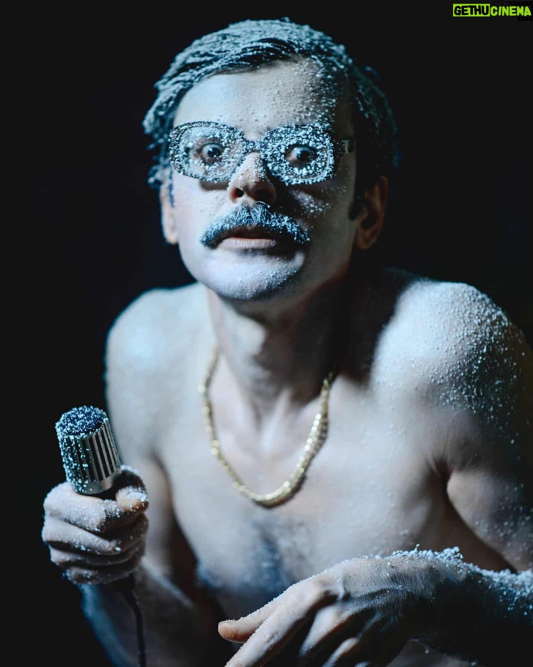 Anton Lapenko - 413.9K Likes - ВАМ УДОБНО СЕЙЧАС ГОВОРИТЬ? #лютыйхолод #загадкадыры #приемлемо #антонлапенко