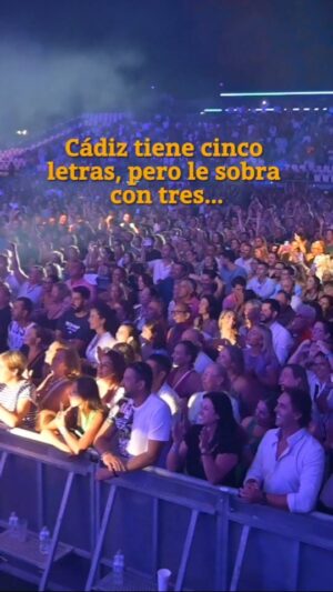 Antonio Orozco Instagram - Ayer noche en Cádiz vivimos momentos tan emocionantes como éste.❤

Porque en realidad tienen tanto arte, que con tres letras, Cai llega al alma….

🎧No te olvides de poner el audio al vídeo. A mí me puso la piel de gallina en el escenario… Y aún hoy cuando lo escucho lo sigue haciendo.

Cantaron, bailaron, me emocionaron y tuvieron tiempo incluso para gritar con todas sus fuerzas a nuestra Selección Española Femenina de fútbol...para decirles que el domingo a las 12h estarán con ellas. 

A miles de kilómetros de distancia de Australia, donde se juega la final, no dudéis que la emoción de Cádiz llegará allí.

Gracias Cai de mi vida!!!!!!!!!!!!!!!!💛

#cadiz #cai #conciertos #orozco #antoniorozco