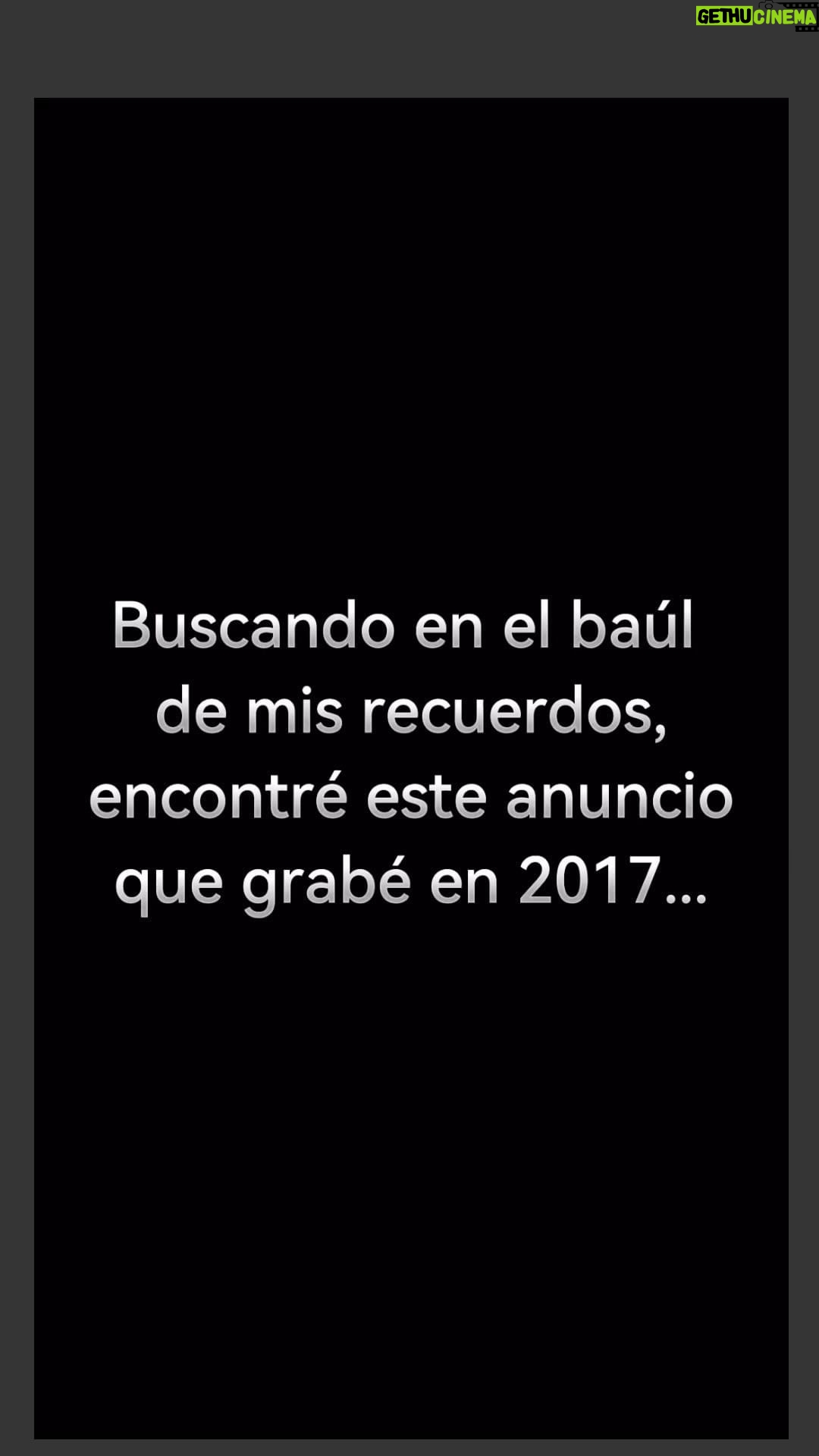 Antonio Orozco Instagram - Qué lejos queda agosto de 2017 cuando hablaba del fútbol femenino así en un anuncio… Hoy España es finalista de un Mundial!!!! Y ya sois referentes para muchas personas!!! Sois muy grandes!!!!!!!❤ El domingo a las 12h tenemos una cita con vosotras y con el mundo!!! #orozco #antonioorozco #mundialfemenino #soisgrandes
