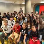 Antonio Orozco Instagram - Aquí os dejo un recuerdo imborrable del curso anterior, los alumnos sueñan y nuestros profesores ajustan las alas …. Orgullosamente……………………..@c.ee.mm.o._lh ESCUELA DE MÚSICA #LaFlorida #HospitaletDeLlobregat @marcosorozcoferron