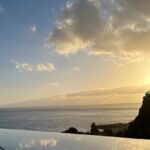Antonio Orozco Instagram - Lo verdadero e importante en esta vida hay que cuidarlo. Ojalá, sea capaz de cuidar a mis hijos tanto como a lo largo de los años han cuidado de esta isla tan hermosa, 💚💚💚#Infinitamente_Madeira #infinitamente #savoysignature #saccharum #saccharumresort @saccharumresort @savoysignature @visitmadeira @savoypalace #savoypalace @blueroom.es 💚💚💚