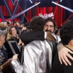 Antonio Orozco Instagram - No supero lo de anoche ❤️ Gracias a todos los que habéis dedicado un minuto a votar a Crespo. Gracias por dar una oportunidad al talento. Crespo tienes un futuro brillante por delante y hoy empieza 🌟. @lavozantena3 es mi casa y espero que nos volvamos a ver muy pronto. ❤️