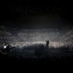 Antonio Orozco Instagram - Todavía procesando lo que ocurrió anoche en #Barcelona…no sabía que se podía volar tan alto. ❤️ (Advierto que voy a estar pesadito con los fotones de @joseirun_fotografia ). POR CIERTO AL PIANO @jan_o_oficial Palau Sant Jordi