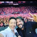 Antonio Orozco Instagram - Ayer me regalaron un “volver a empezar “ @lucianopereyraoficial es mago y anoche hizo magia en mi corazón. #lunapark #argentina #buenosaires GRACIAS MAESTRO