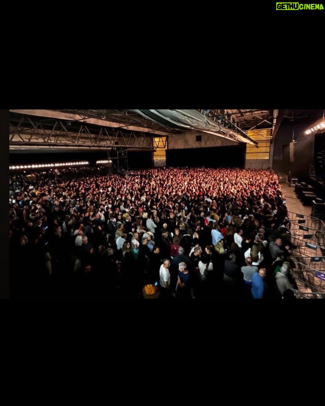 Antonio Orozco Instagram - #LLEIDA Ayer. Abrumador. #soldout No se que decir. Graaaaaaaaaaacias a todos !