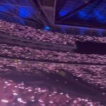 Antonio Orozco Instagram - Cada uno tiene su propio cielo lleno de estrellas. Va por ti y por cada una de tus estrellas. Nosotros también tenemos las nuestras. Disfrútalo. #Wembley #Coldplay and @jan_o_oficial DE OTRA ERA.