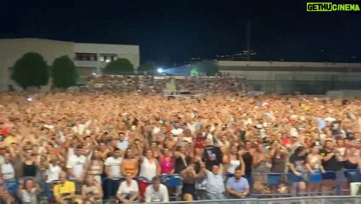 Antonio Orozco Instagram - Se ha liao parda en #Salobreña. GRACIAS.
