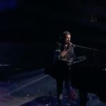 Antonio Orozco Instagram - Tengo la suerte de que @lavozkids me regala estos momentos, y compartirlos con vosotros solo los hace aún más especiales ❤️ #LaVozAsaltos @pablolopezmusic