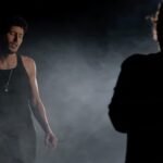 Antonio Orozco Instagram - 🖤 un poema @antoniorozco10 gracias por invitarme a contar esta historia. Eres capaz de sentir de una manera realmente especial. #EntreSobrasySobrasMeFaltas ya en todas las plataformas