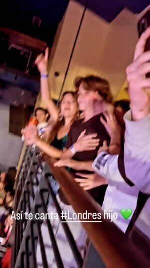 Antonio Orozco Instagram - Felicidades 💚. Sala Scala. #soldOut