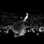 Antonio Orozco Instagram - Que nadie ni nada te impida disfrutar el momento. ¡VIVE! #orozco #antonioorozco #concierto Próximo concierto: Sábado 9 de septiembre en Tenerife / Entradas en el link de la bio