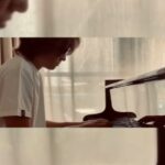 Antonio Orozco Instagram - Cada día que llego a casa me asombro más y más… #antonioorozco #orozco #jan Próximo concierto (en este caso mío🙂) este sábado 2 de septiembre en Alicante / Ver lista de conciertos en el link de la bio Canción del vídeo: Gravity de @johnmayer