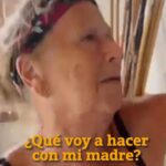 Antonio Orozco Instagram - Qué hago con mi madre? Me puedes ayudar... 😅 @lacarmenferron #orozco #antonioorozco #lacarmenferron