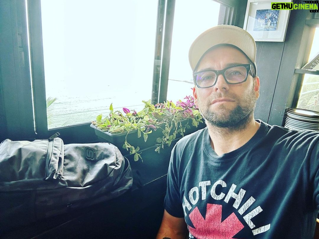 Antony Starr Instagram - Peru. So far you are winning me over. Especially Dexter the boxer. And the coffee. And the people.