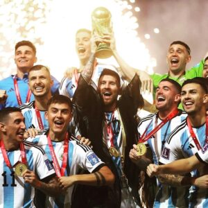 Antony Starr Instagram - Congratulations Argentina!!! What a great day for one of the greatest players to do it!! Amazing 😻 #messi