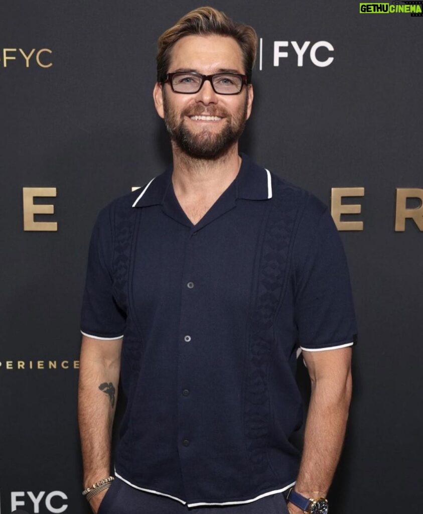 Antony Starr Instagram - Fun little Sunday event (FYC) when we all should have been in church. Or at the beach. Or at a movie. Or______. (Fill in the blank in comments). Had a great time with a very cool group and great meet and greet with the “fans”… #votepedro #voteformeallyourwildestdreanswillcometrue #sundaysuckupsession Cheers again to @styleitholmes and @davidcoxhair