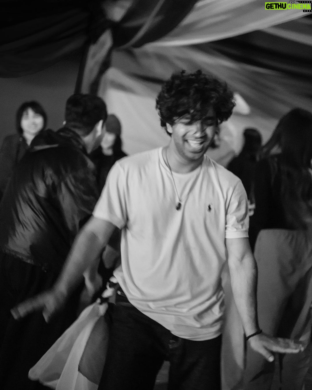 Anupam Tripathi Instagram - As someone said somewhere “power of moving comes from power of staying” So if you wanna stay calm and composed let your body move through dance or music or whatever you love to do :-) be joyful 😃 pc thanks to @mikastoerkel :-)