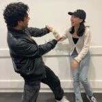 Anupam Tripathi Instagram - Joyful moments with actor @j0i3n2a9 배우님 after watching her incredible performance in the theatre play #Faust #공연파우스트 🎭 I got her autograph in 2017 while shooting #그냥사랑하는사이 #드라마 with her . she was so kind, generous and supportive during that time :-) So much to learn :-) thank you 배우님 공연 너무 잘 봤습니다 :-) 축하해요 🙌😃 #theatre #theatreperformance #faust #공연파우스트 #한국공연 #최고다👍 LG Arts Center