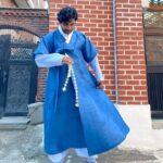 Anupam Tripathi Instagram - 신난다~행복하다~아름답다~예쁘다~사랑하는 마음을 담아 입을께요 :-) 친구가 직접 만든 한복 :-) #한복 고마워 🤩 병아리 :-) @dasoda_hanbok :-)