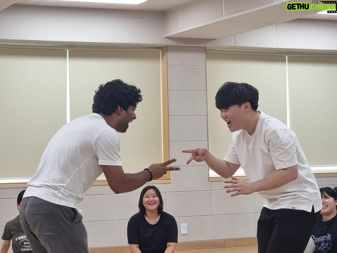 Anupam Tripathi Instagram - ๐ญTheatre Workshop ๐ญ Few moments of my Theatre Workshop on Acting ๐ญ which I conducted recently in Seoul with all these brilliant students who are on the path of achieving their dreams through hard work and dedication:-) Thank you for this wonderful time๐ Special thanks to ๊ถ์์ฅ ์ ์๋ @okkwony ๐ creating this opportunity of sharing :-) Helping hand as always ๊นํ์กฐ ํ @pyungjo_b ๐:-) I do enjoy sharing and through sharing ~ learning back ๐คช #theatreworkshop #acting #actor #theatregames #studentlife #sharingandlearningtogether #learnandgrow #play #enjoy ๐ญ ํ๊ตญ์์ ์ข
ํฉํ๊ต ์๊ด์บ ํผ์ค Korean National University Seokgwan Campus