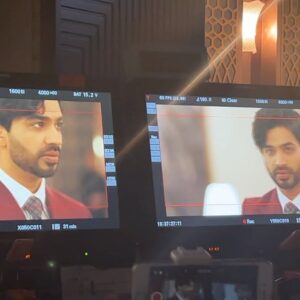 Anupam Tripathi Instagram - 🫰KINGTHELAND🫰 
Prince Sameer{사미르왕자} 👑 Sarang {사랑}😍
My friend woni{구원}😍in one 🖼️ 
I feel blessed to work and share screen with these two beautiful, kindhearted souls ,who inspire millions of people like me all over the world to be persistent in what we love to do as work with sheer love,laughter and compassion :-)
And be passionate be positive about it :-)

Thank you 😊 아주 멎진,아름다운 
선배님들스 @le2jh @yoona__lim 🤩🫶
Thank you 🙏 #kingtheland #킹더랜드 #koreandrama 
it was really joyful to work with you all on set :-)
@jtbcdrama @netflixkr 

Prince Sameer{사미르왕자}the character to learn from and grow as a better human:-)

배우로서 저한테 아주 소중하고,특별했던
사미르 왕자의 특별출연 in 킹더랜드😍

And thank you all of you here and globally for loving our show where I had special part to play🥹 #kingtheland #koreandrama 🙏🤩

#킹더랜드 #사미르왕자 #princesameer #킹더랜드왕자 #킹더랜드왕자님얼른와요 #킹더랜드왕자님 #아누팜 #anupamtripathi #actor #배우 #actorinkorea #indianactorinkorea 
#keepmovingforward #keepsmiling #keeplearningkeepgrowing 🎭😍🫶
