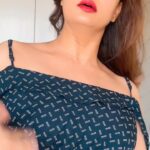 Anupama Agnihotri Instagram - 😘 #look #looks #sections #teamlfg #reels #reelsinstagram #reelsinsta #reelslovers #fyp #page #explore #anupmaagnihotri❤️