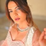 Anupama Agnihotri Instagram - Traditional vibes, timeless elegance. @houseofsupriya @yourstylistforever @clicksart_versatile @style_deintrepide @vanshikhachanglanimua @trending_influencers #look #looks #sections #teamlfg #fyp #page #explore #instadaily #instapost #anupmaagnihotri